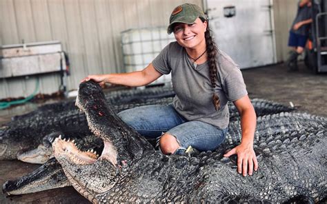 is pickle wheat married|Pickle Wheat Bio, Age, Family, Gator Hunter,。